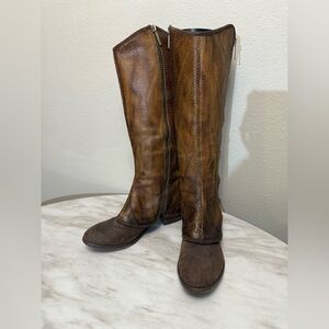 Donald j Pliner Devia brown gator tall boots size 9.5